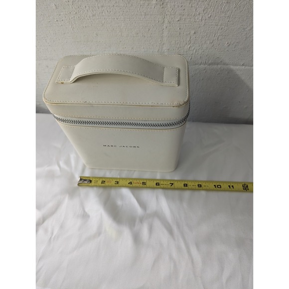 Marc Jacobs Logo Box Leather Top Handle Bag White Train Case 7"Ax3.5Dx7.25"H - Picture 10 of 12